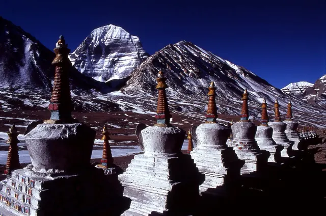 16 Day Kailash Manasarvor tour via Lhasa 2026 photo 5