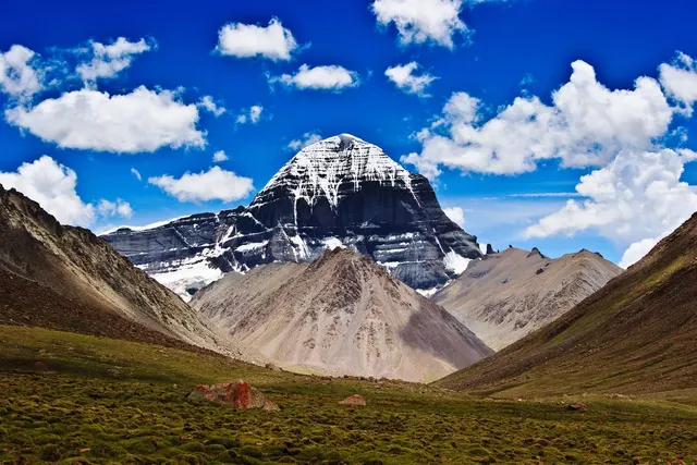 16 Days Kailash Mansarovar Inner parikrama 2026 hero image