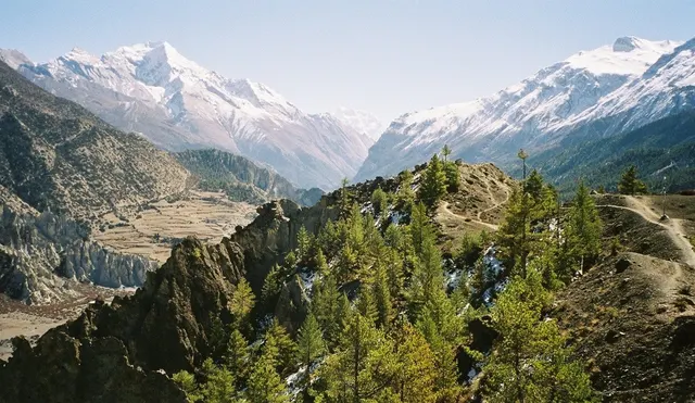 Annapurna Circuit Trek photo 2