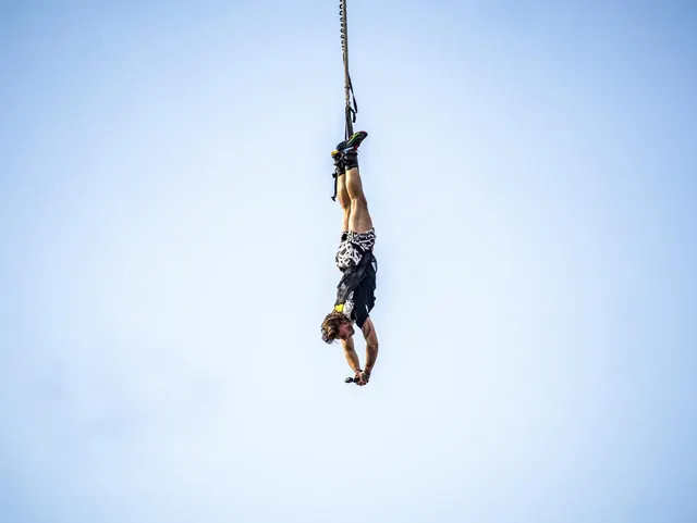 Bungee Jumping in Nepal photo 6