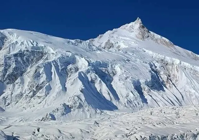 Manaslu Base Camp Trek photo 4